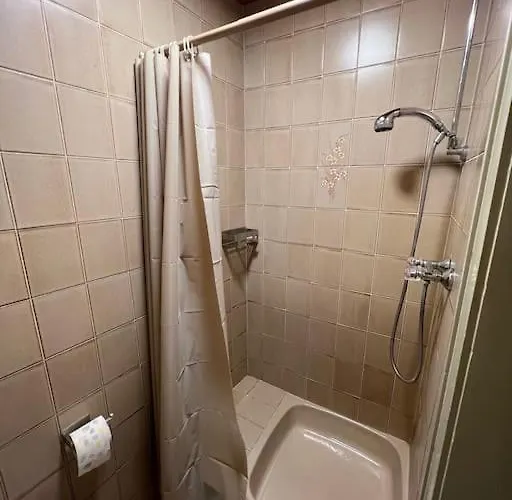 Einzimmerwohnung Im Gruenen/innsbruck/2 Pax Апартаменты